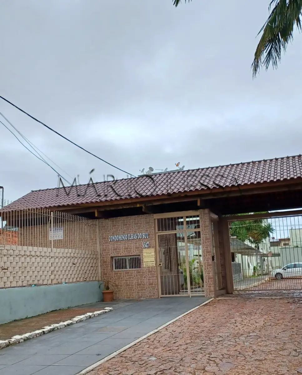 LOTE 004 - Vaga de estacionamento na R Padre Réus. B. Tristeza