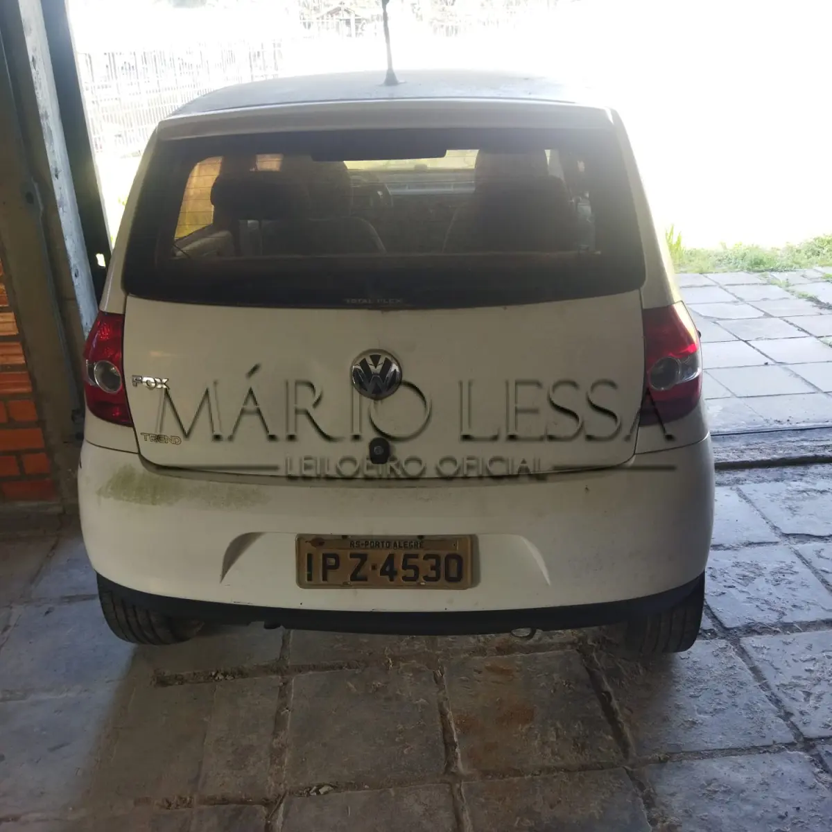 LOTE 001 - VW FOX 1.0,  4 portas ano 2010