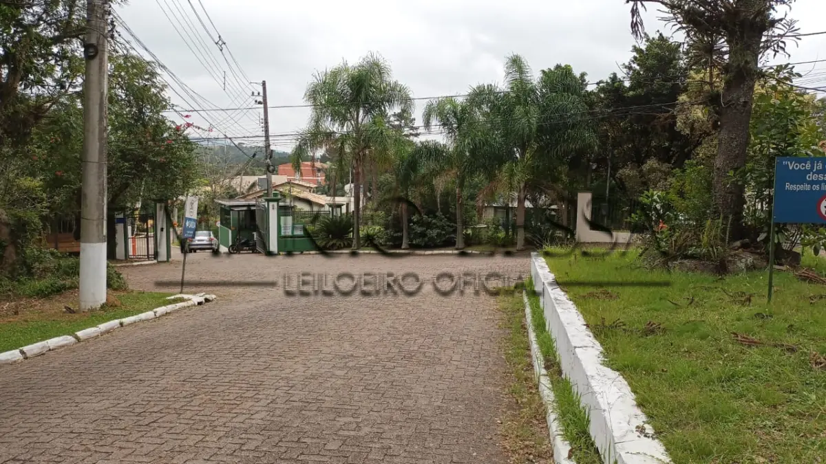LOTE 002 - Terreno no Cond. Cantegril