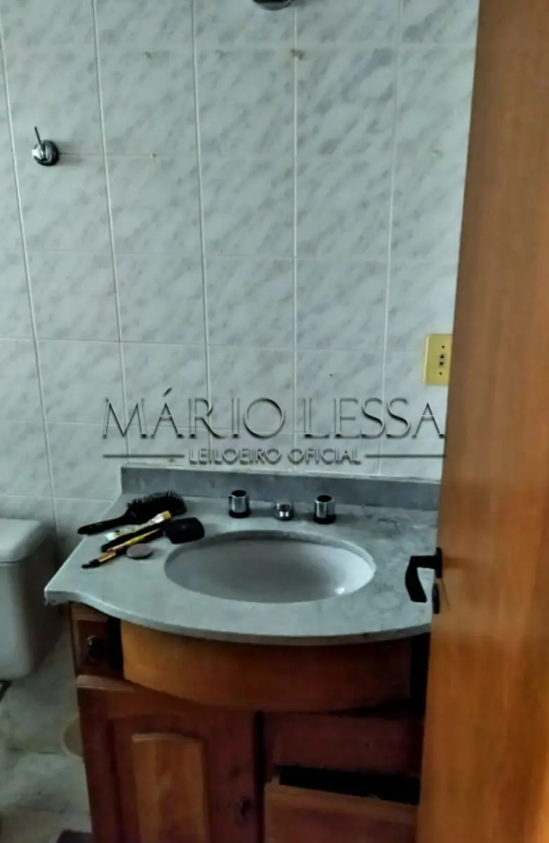 LOTE 001 - Cobertura com duas vagas na Vila Ipiranga