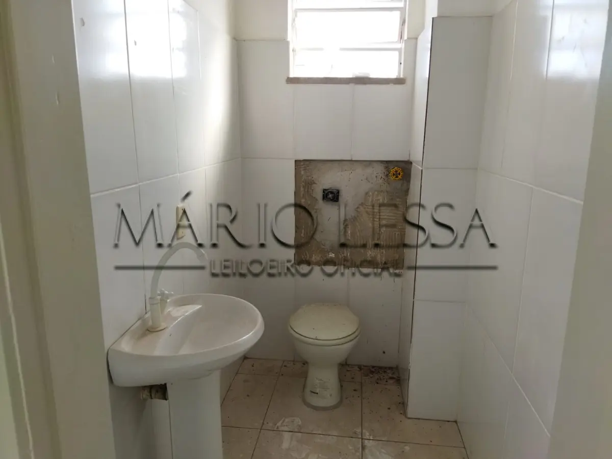 LOTE 005 - Sala desocupada 19 andar da Galeria Malcon