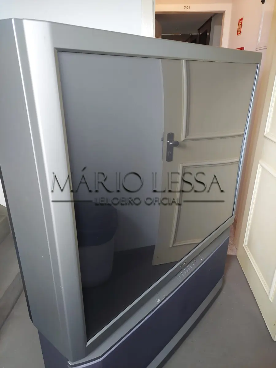 LOTE 002 - TV SONY 60 polegadas analógica