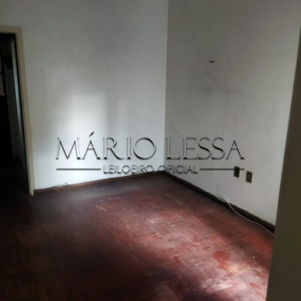 LOTE 001 - Ap. 33m² na Av. Pernambuco 2756. Desocupado