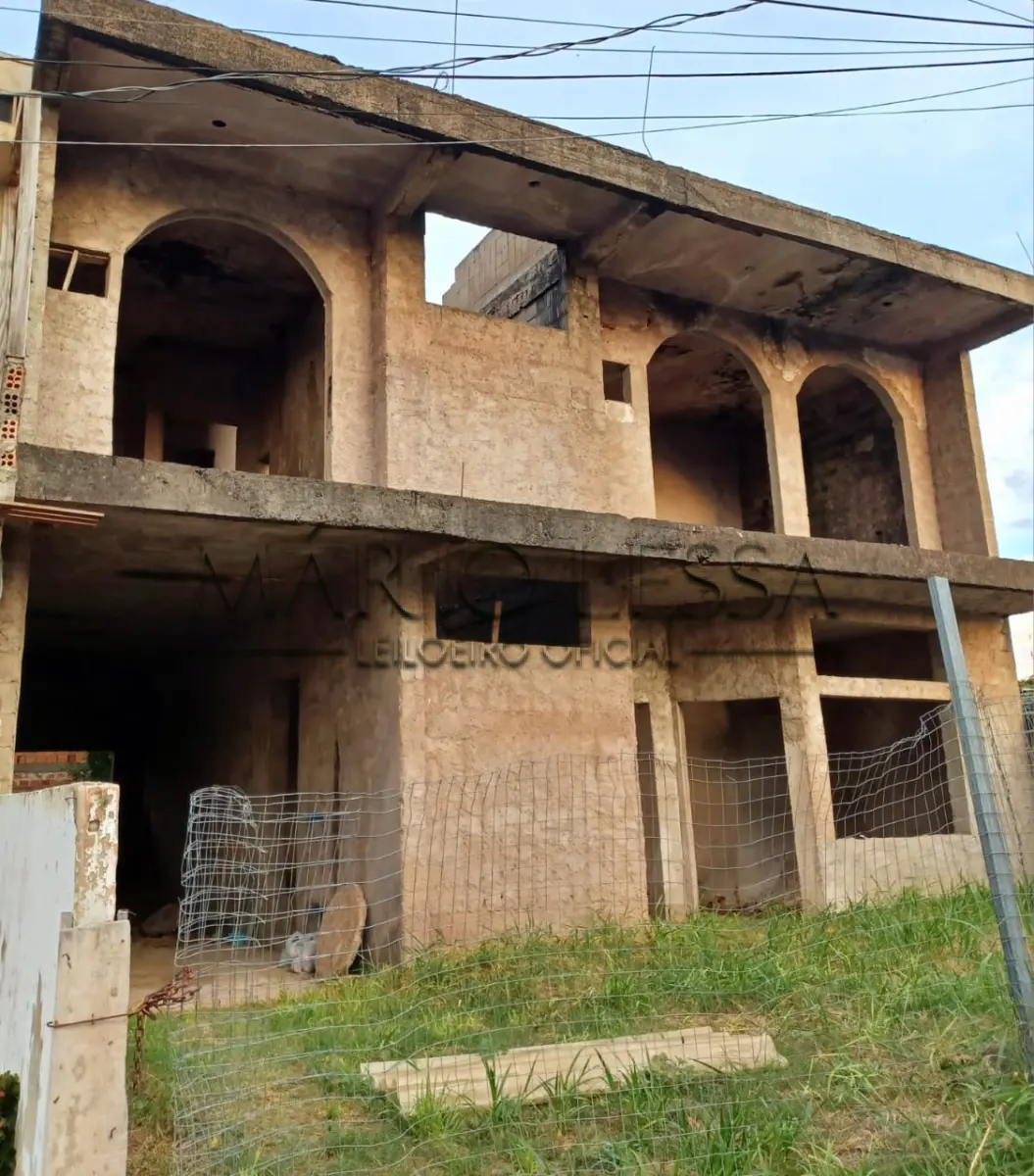 LOTE 002 - Terreno e obra em condomínio na Estrada Serraria.