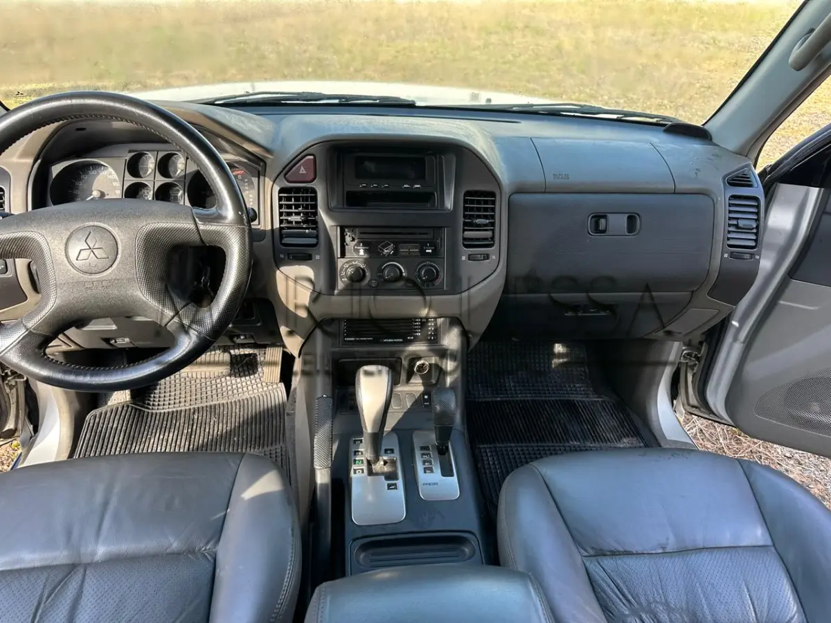 LOTE 004 - MMC PAJERO FULL 2003 DIESEL AUT. 4x4