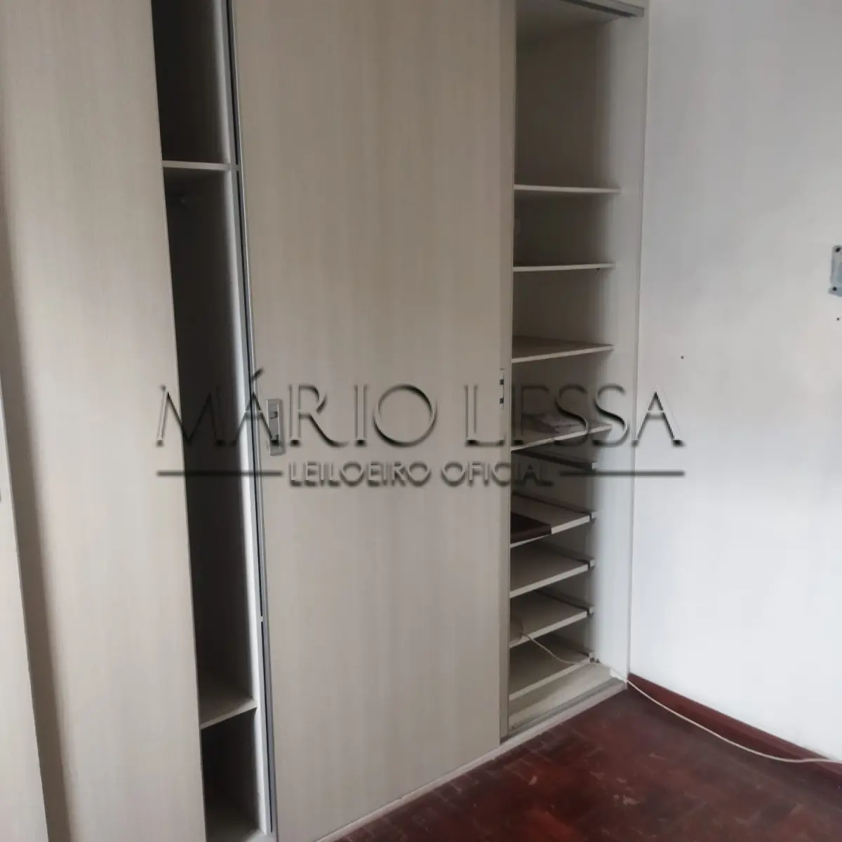 LOTE 001 - Ap. 33m² na Av. Pernambuco 2756. Desocupado