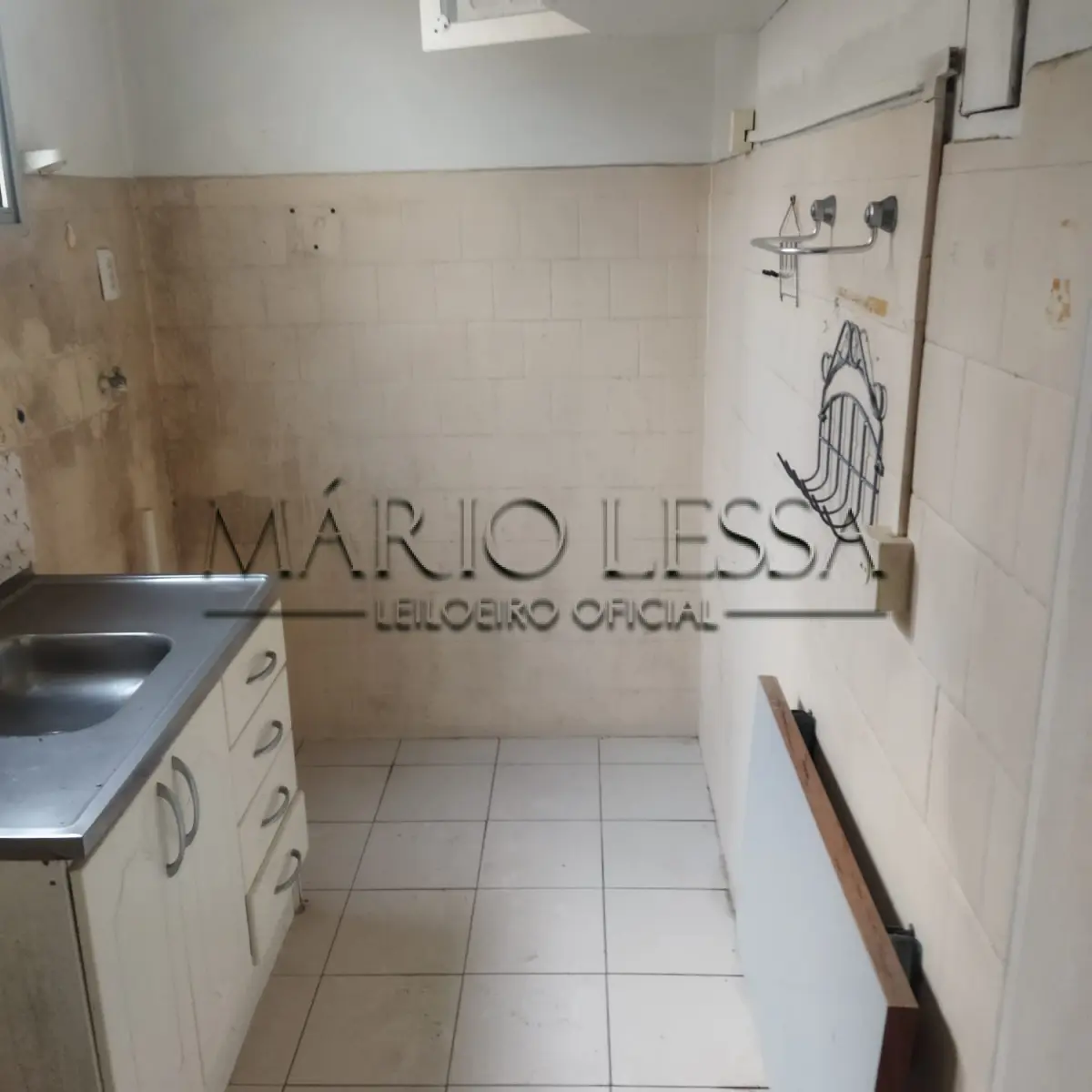 LOTE 001 - Ap. 33m² na Av. Pernambuco 2756. Desocupado