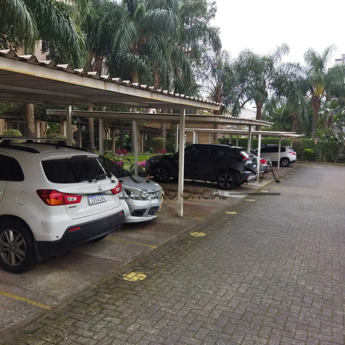 LOTE 004 - Vaga de carro no Cond Solar Mediterrâneo