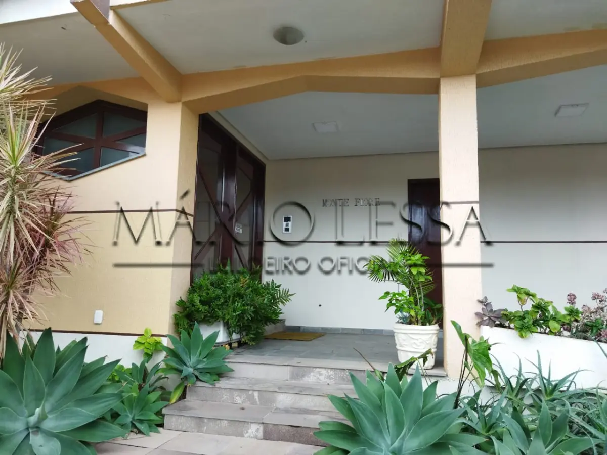 LOTE 001 - Cobertura com duas vagas na Vila Ipiranga