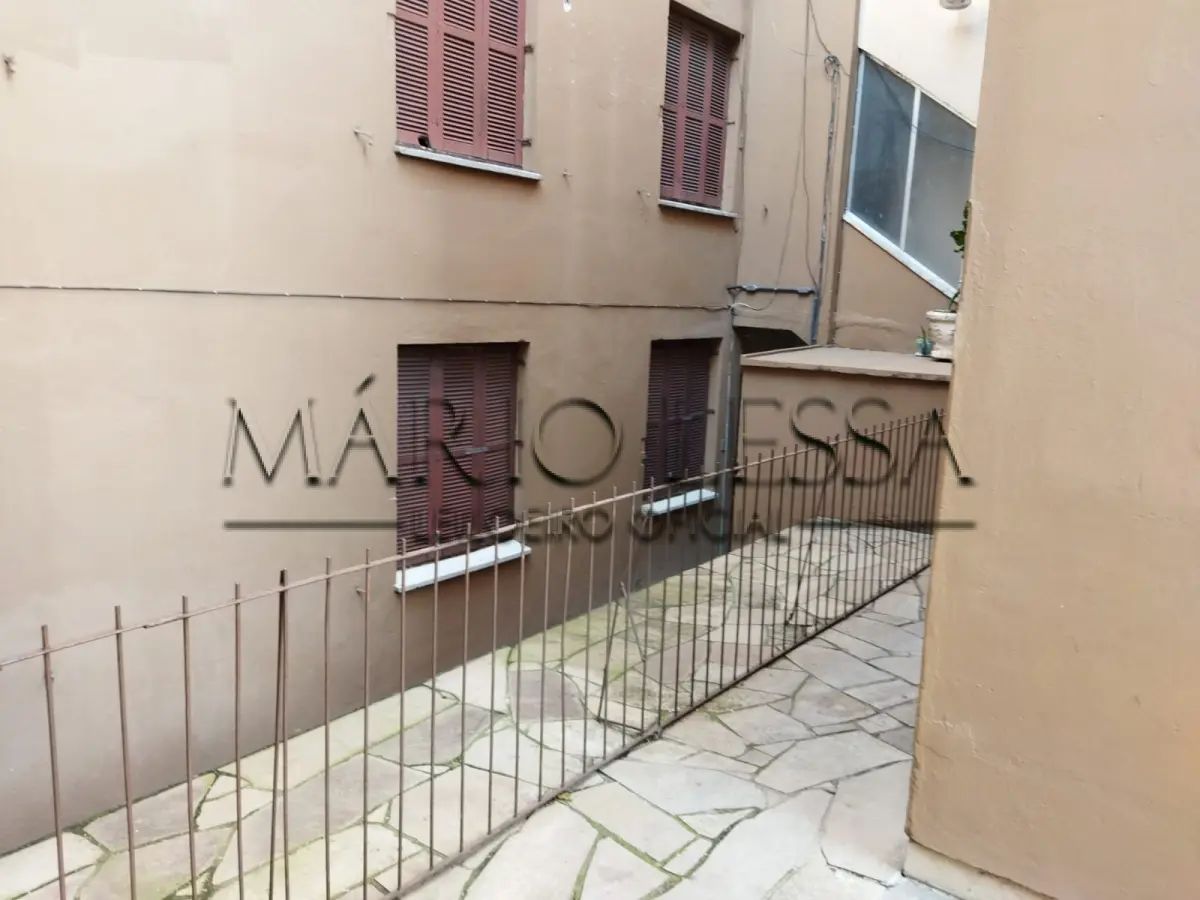 LOTE 002 - Apart. térreo, desocupado Pq Maias