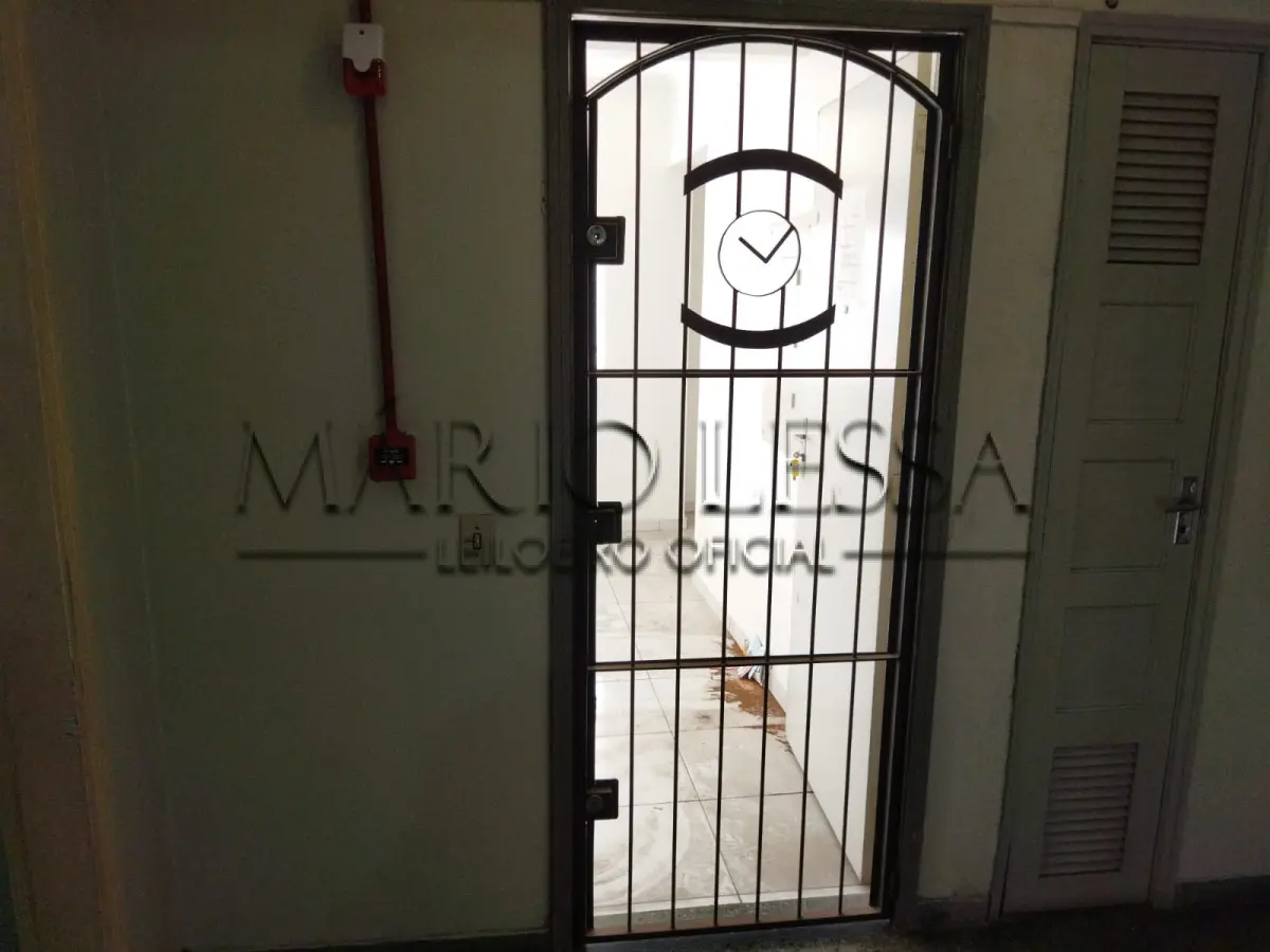 LOTE 005 - Sala desocupada 19 andar da Galeria Malcon