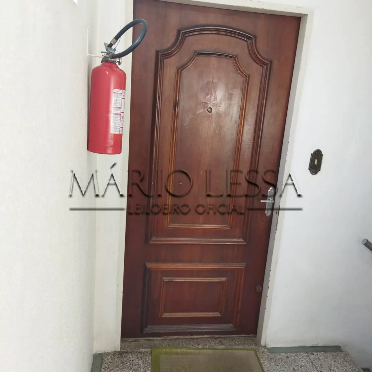 LOTE 004 - Apartamento na Av. Guilherme Schell, P. Alegre