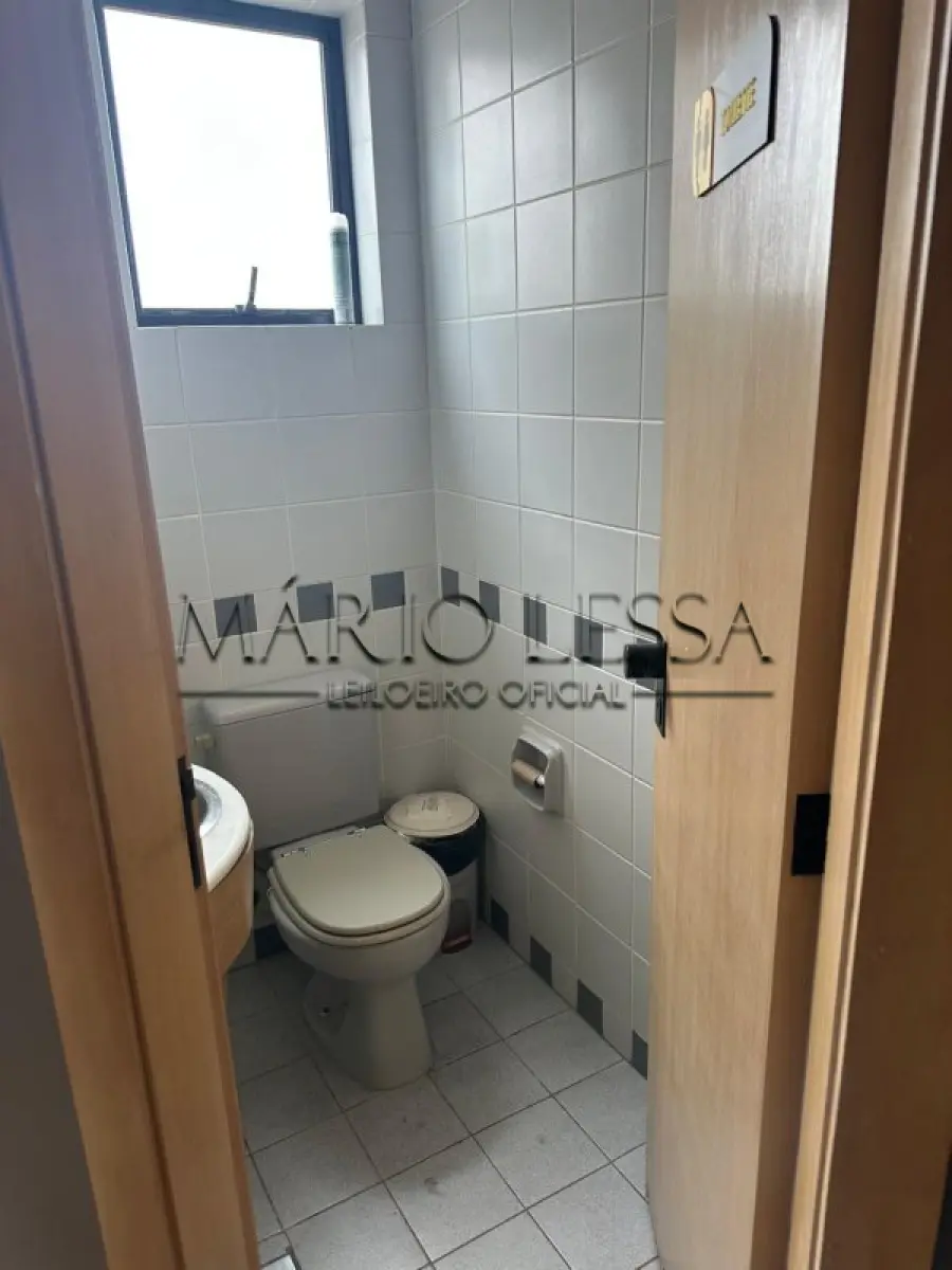 LOTE 001 - Conjunto pronto para clínica médica ou estética