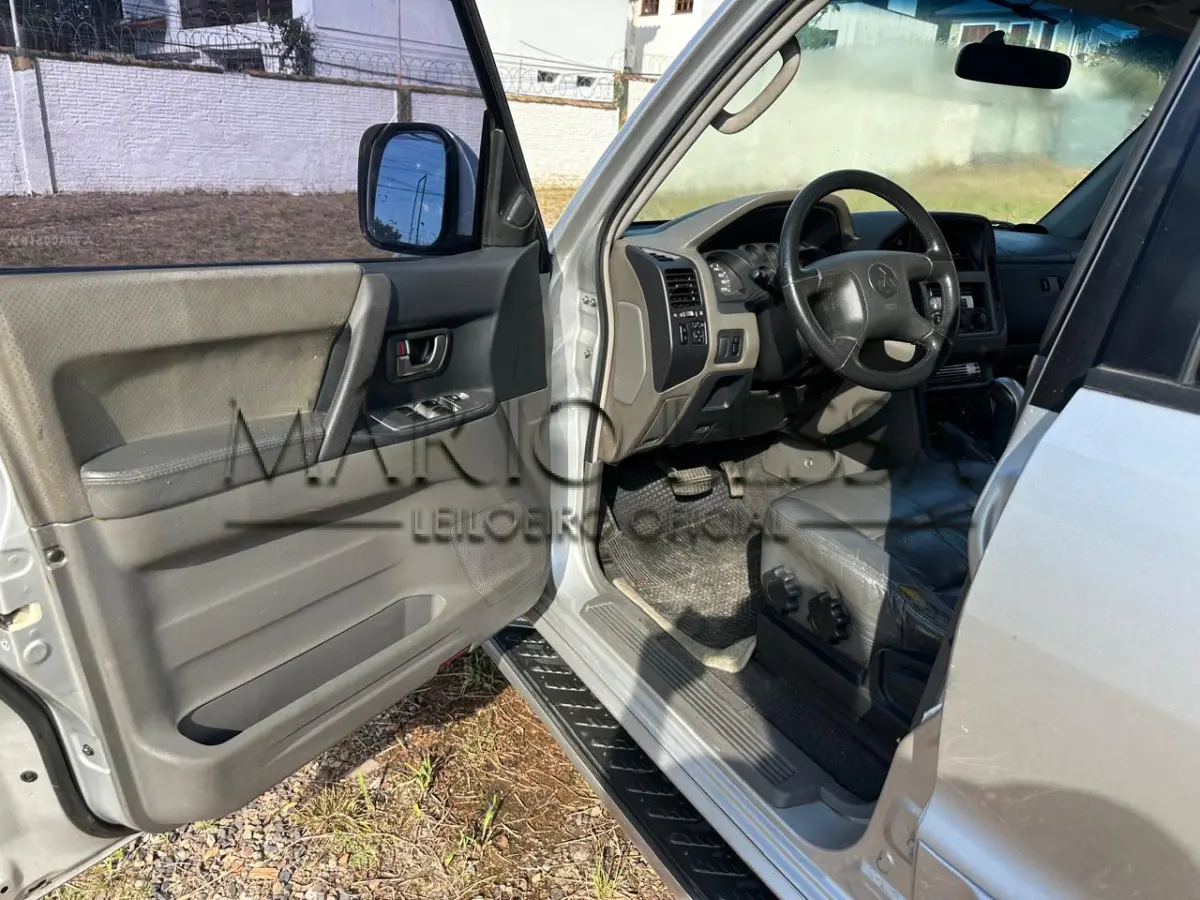 LOTE 004 - MMC PAJERO FULL 2003 DIESEL AUT. 4x4