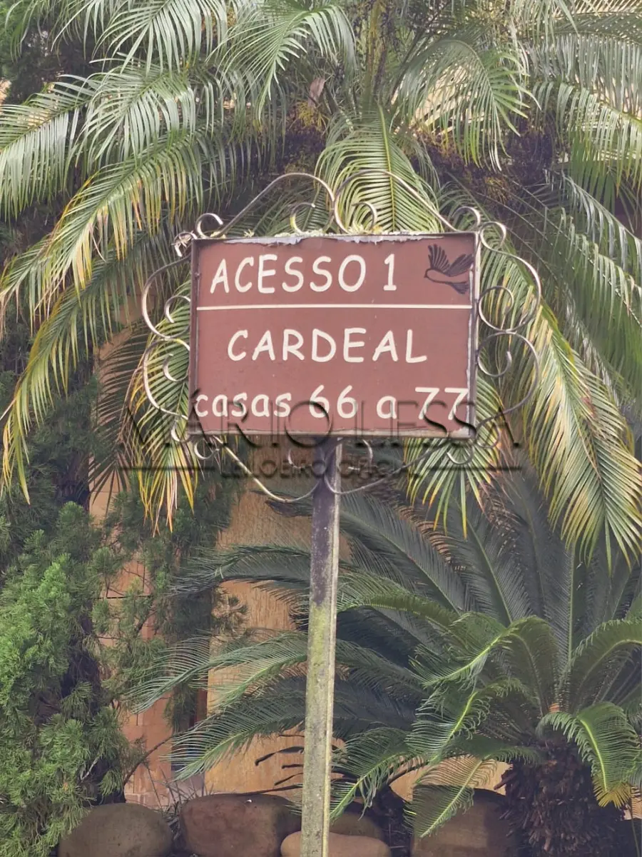 LOTE 003 - Terreno 300m² em Condomínio na Av. Juca Batista
