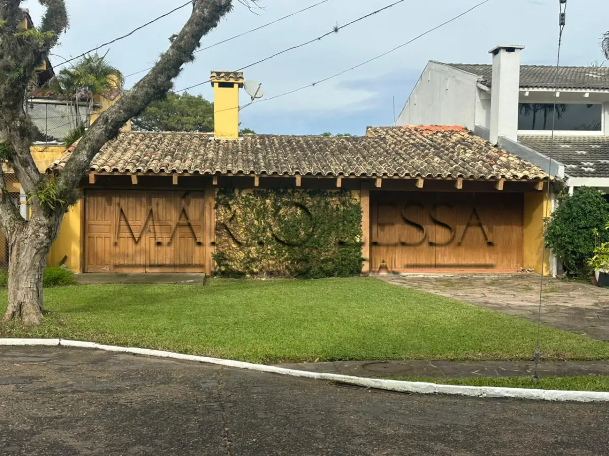 LOTE 003 - Terreno 300m² em Condomínio na Av. Juca Batista