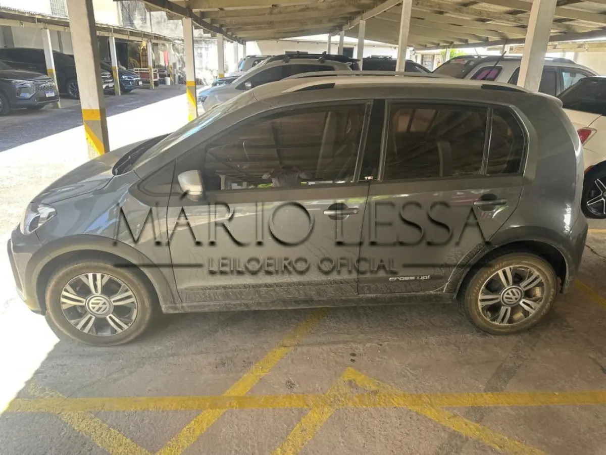 LOTE 001 - VW UP CROSS 1.0 2018