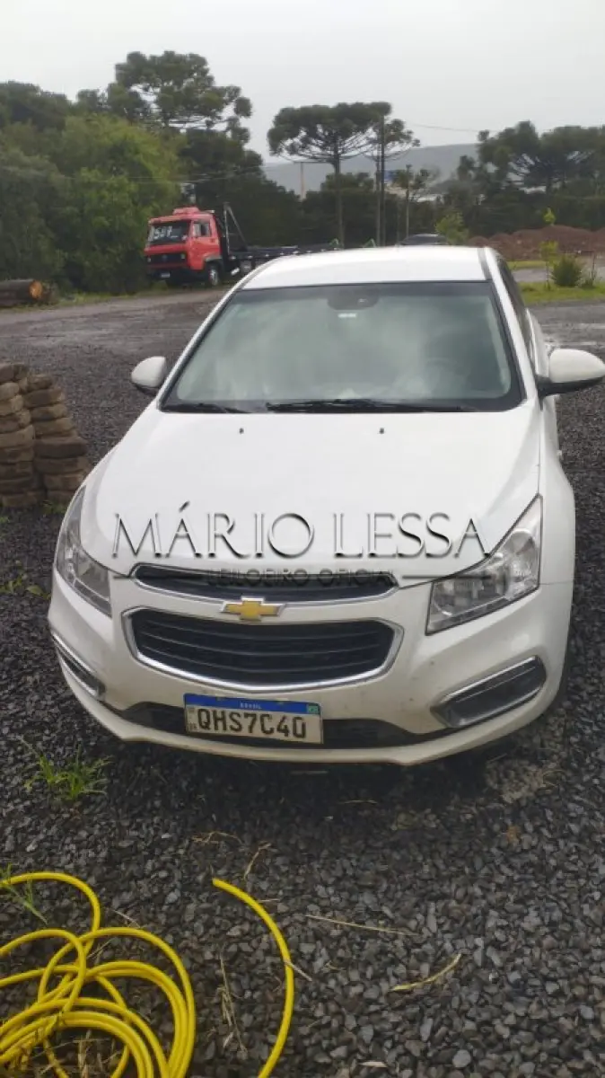 LOTE 005 - GM CRUZE LT HB 2015