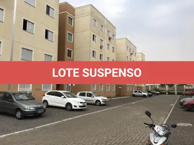LOTE 001 - Apart desocupado, dois quartos Jardim Betânia