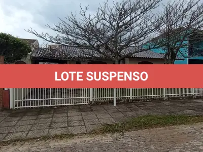 LOTE 003 - Casa na Rua Acre. Em Nova Tramandaí