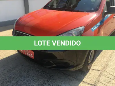LOTE 01 - FIAT SIENA 2017