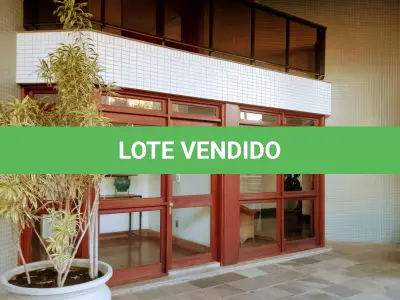 LOTE 001 - Apart. 281m² com três vagas na R. Carlos Trein Filho