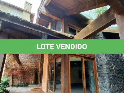 LOTE 001 - Linda casa em Condomínio. Bairro Tristeza