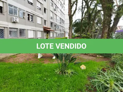 LOTE 004 - Apart. desocupado na Otto Niemayer 754