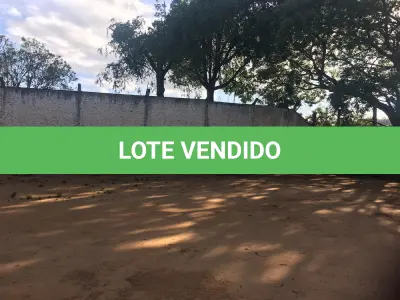 LOTE 002 - Apart. e vaga na  Av. Francisco Massena Vieira