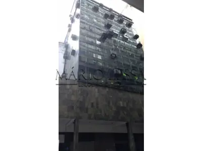 LOTE 003 - Sala Comercial 38m² desocupada, no Centro Histórico