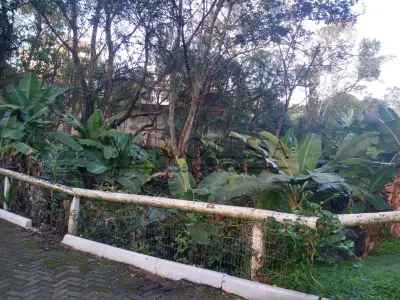 LOTE 004 - Casa 300m². Condomínio Jardim Esplanada