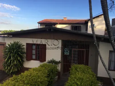 LOTE 001 - Excelente casa no Parque Santa Fé