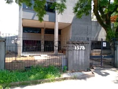 LOTE 001 - Prédio na Vicente da Fontoura, 1578, junto à Ipiranga