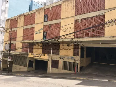 LOTE 004 - Vaga na R Marechal Floriano