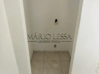 LOTE 005 - Sala desocupada 19 andar da Galeria Malcon