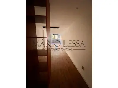 LOTE 004 - Desocupada - Sala 38m² no MENINO DEUS