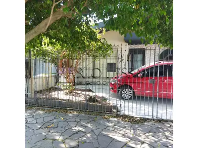 LOTE 004 - Casa na Av. dos Gaúchos