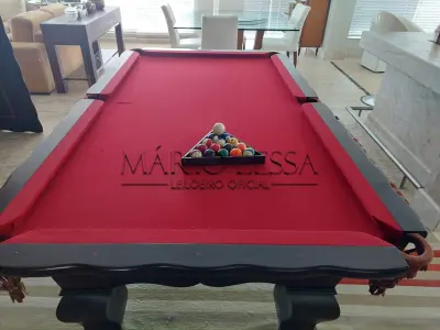 LOTE 001 - Mesa de Snooker