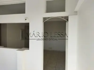 LOTE 005 - Sala desocupada 19 andar da Galeria Malcon