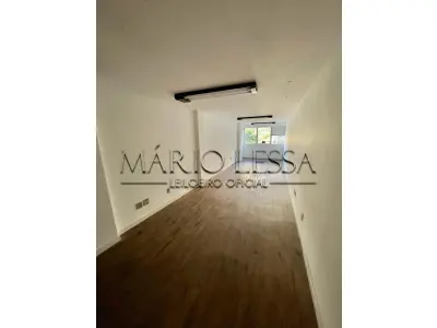 LOTE 004 - Desocupada - Sala 38m² no MENINO DEUS