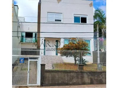 LOTE 001 - Belo sobrado na Rua Domingos Martins, 73. Cristo Redentor