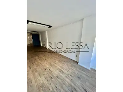 LOTE 004 - Desocupada - Sala 38m² no MENINO DEUS