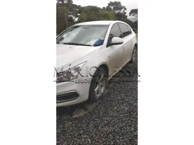 LOTE 005 - GM CRUZE LT HB 2015