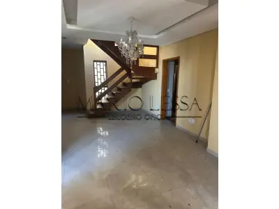 LOTE 002 - Cobertura com duas vagas R Pedro Ivo, desocupado
