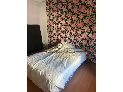 LOTE 002 - Cobertura com duas vagas R Pedro Ivo, desocupado