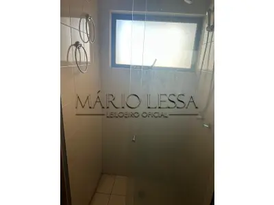 LOTE 002 - Cobertura com duas vagas R Pedro Ivo, desocupado