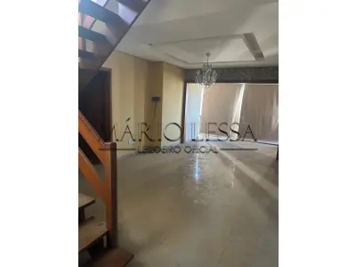 LOTE 002 - Cobertura com duas vagas R Pedro Ivo, desocupado