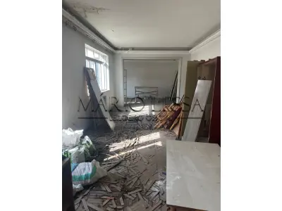 LOTE 010 - Ap. 83, na Rua Marechal Floriano, 370
