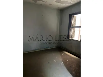 LOTE 005 - Ap.1, na R Marechal Floriano 370, desocupado